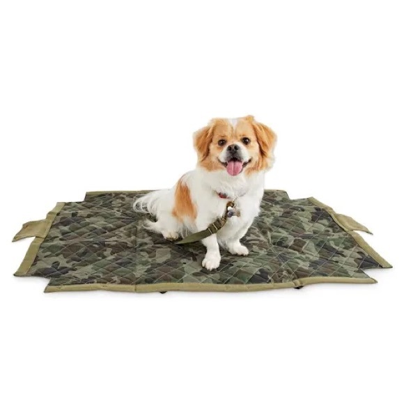 Reddy Convertible Cotton Pet Carrier & Mat in Camo - Picture 8 of 16